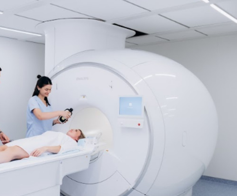 Почему МРТ шумит